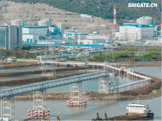 1月1日，國務院國資委新聞中心發布2024年度央企十大“超級工程”和央企十大“國之重器”，河鋼集團舞鋼公司參與研制的我國首個工業用途核能供汽項目“和氣一號”和中俄東線天然氣管道工程、中國南極秦嶺站，我國自主設計建造的首艘大洋鉆探船“夢想”號、亞洲首艘圓筒型海上油氣加工廠“海葵一號”、我國自主研制的更大直徑盾構機“江海號”分別入選。  2024年以來，舞鋼公司深入落實“1127”工作規劃，堅持“以客戶需求為導向”，大力推進技術營銷，奮力拓展市場；強化科技創新驅動，以填補國內市場空白為目標，研發更多具有舞鋼特色的新產品，助力國家“超級工程”建設和“大國重器”制造。